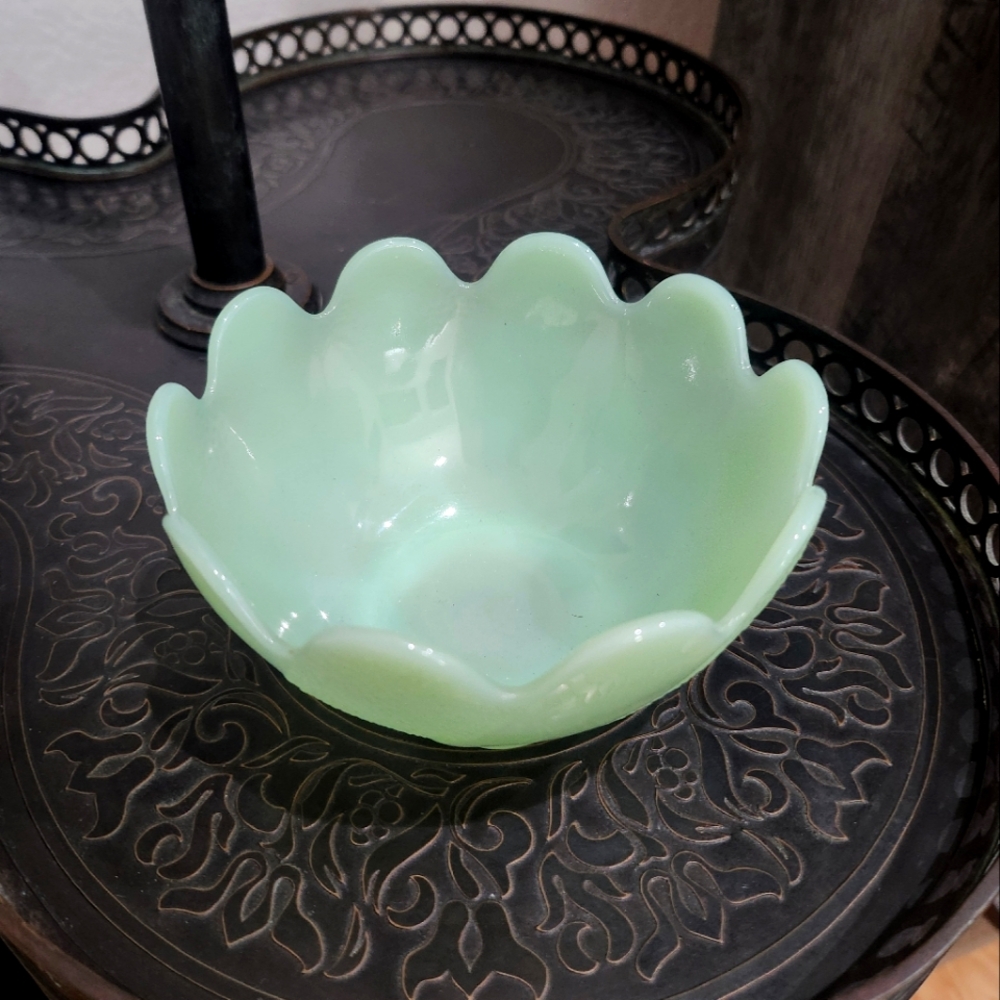 Fire KingFire King Jadeite Lotus Blossom Leaf Dessert Cup Bowl